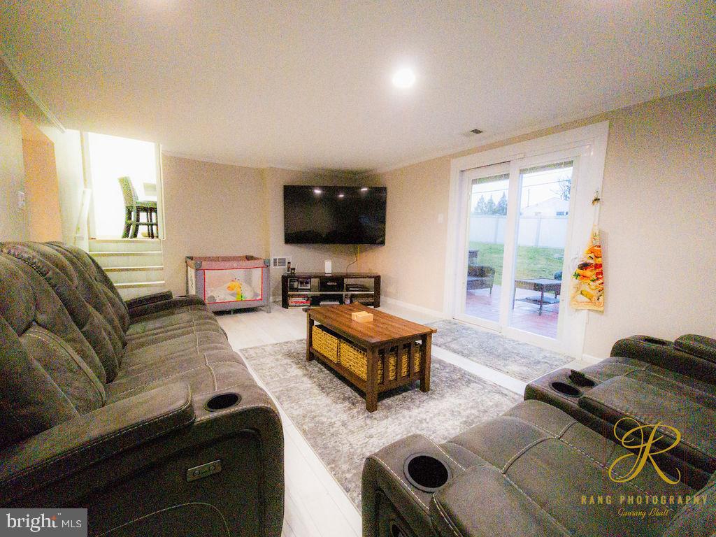 1026 Alpena Road Philadelphia, PA 19115 - Photo 32 of 36 Lower Level Living Area