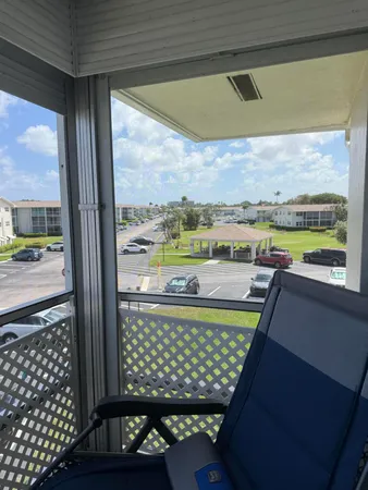 $1,400 | 210 Horizon Street East, Boynton Beach, FL 33435