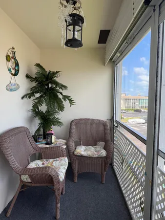 $1,400 | 210 Horizon Street East, Boynton Beach, FL 33435