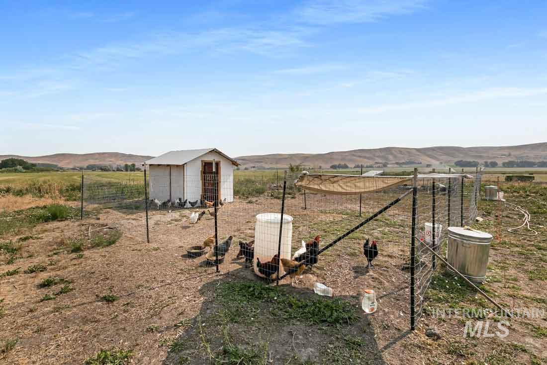 148 Glascock Road Weiser, ID 83672 - Photo 3 of 32