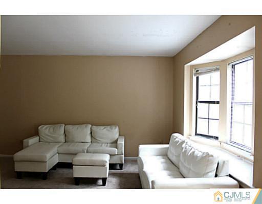 1204 Timber Oaks Road Edison, NJ 08820 - Photo 2 of 11