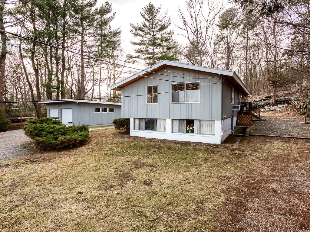 4 Peacock Farm Road Lexington, MA 02421 - Photo 3 of 13