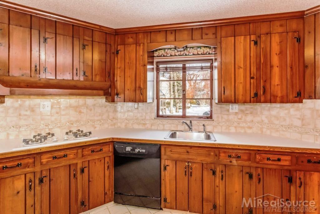 240 Vendome Road Grosse Pointe Farms, MI 48236 - Photo 7 of 33