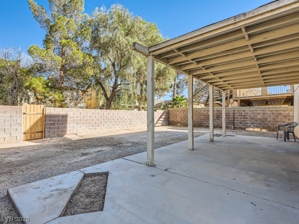 4724 Woodridge Road Las Vegas, NV 89121 - Photo 26 of 28 Gallery Image 26