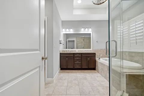 $529,900 | 4926 Ella Boulevard, Houston, TX 77018