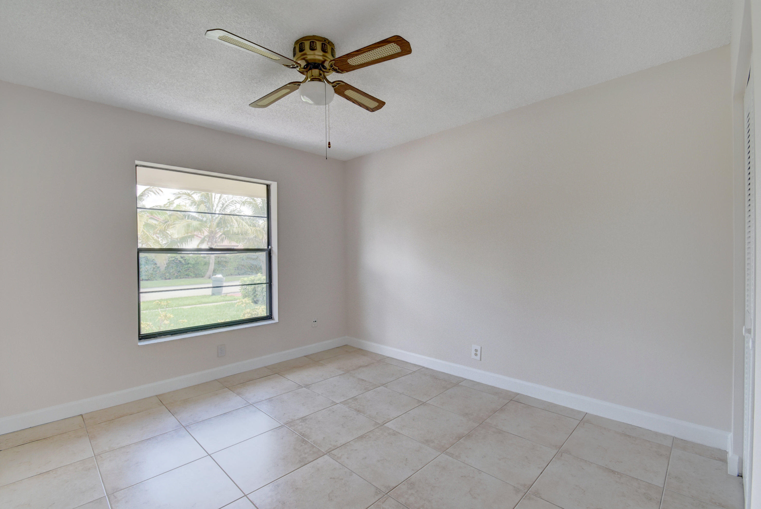 21304 Chinaberry Drive Boca Raton, FL 33428 - Photo 23 of 36 21304 CHINABERRY DRIVE