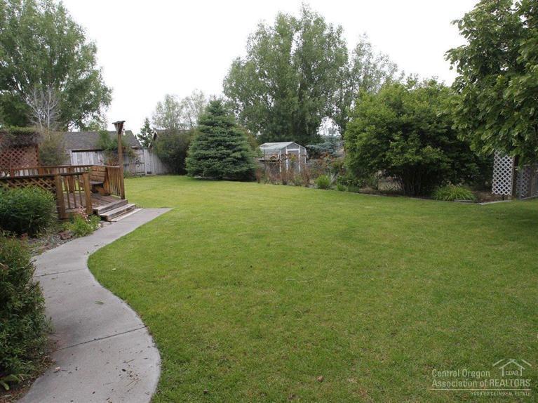 1242 Northwest Rimrock Drive Redmond, OR 97756 - Photo 12 of 16 Additional Photo