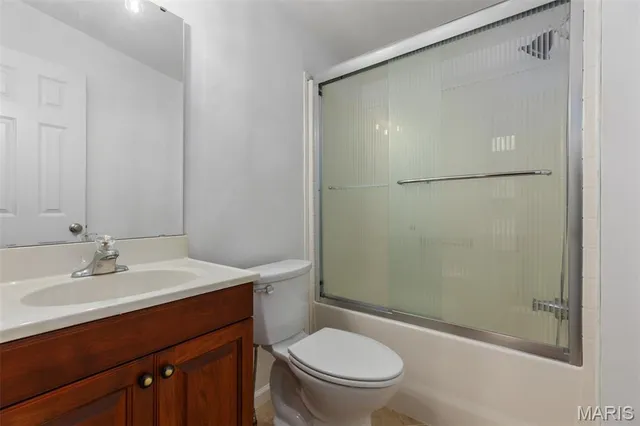 $210,900 | 524 Jefferson Street, Staunton, IL 62088