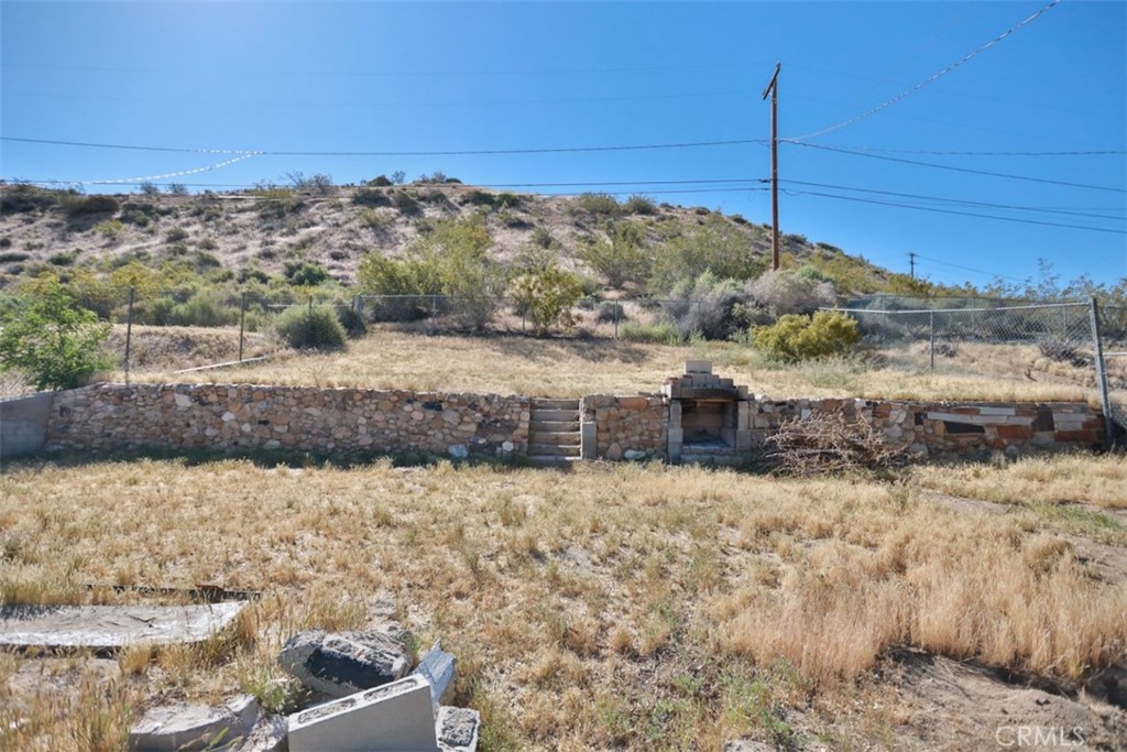 15461 Hesperia Road Victorville, CA 92395 - Photo 21 of 28 a view of a terrace view