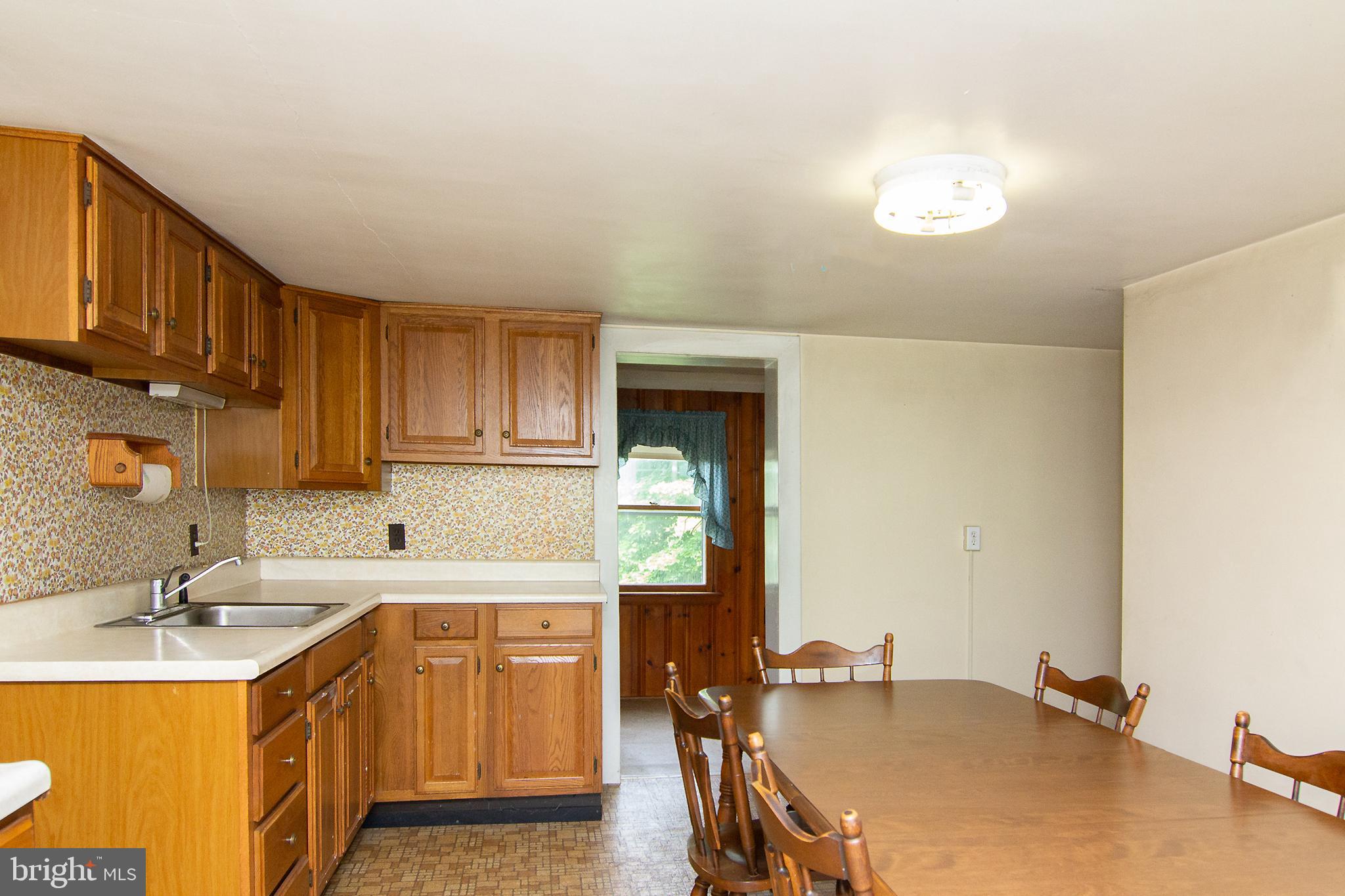 3709 Beckleysville Road Hampstead, MD 21074 - Photo 17 of 37 Kitchen wth room for large table