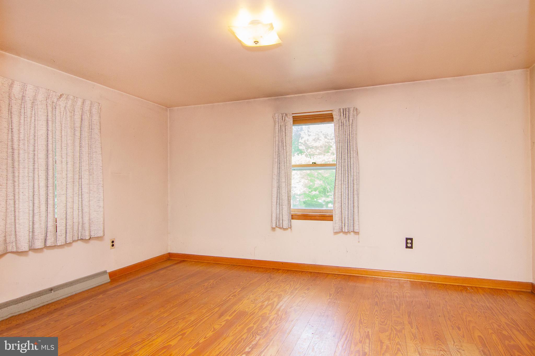 3709 Beckleysville Road Hampstead, MD 21074 - Photo 23 of 37 Bedroom 2