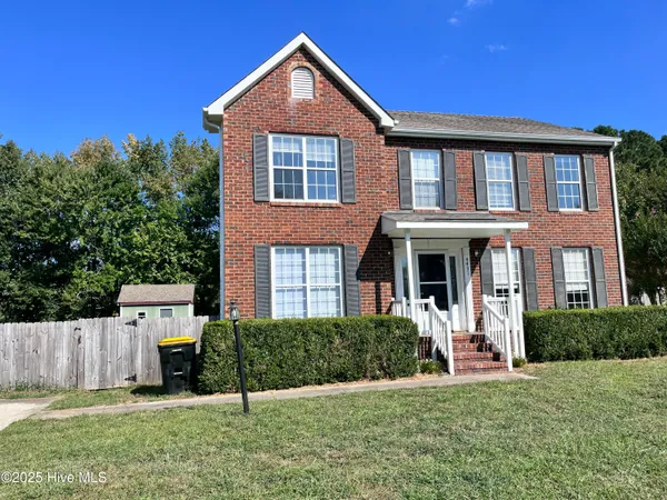 $2,300 | 4431 Corey Road, Winterville, NC 28590