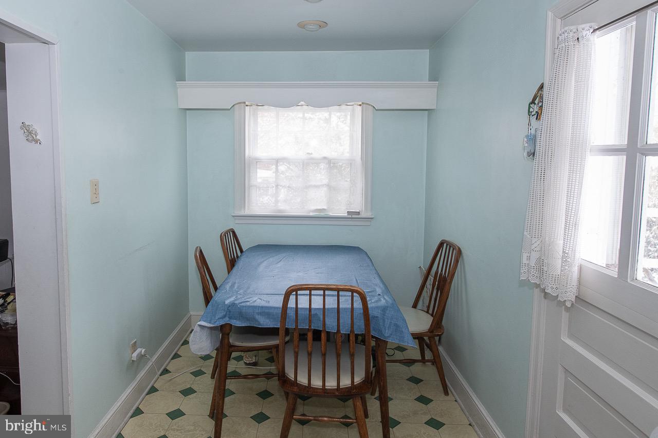129 Crosshill Road Wynnewood, PA 19096 - Photo 10 of 29 Gallery Image 10