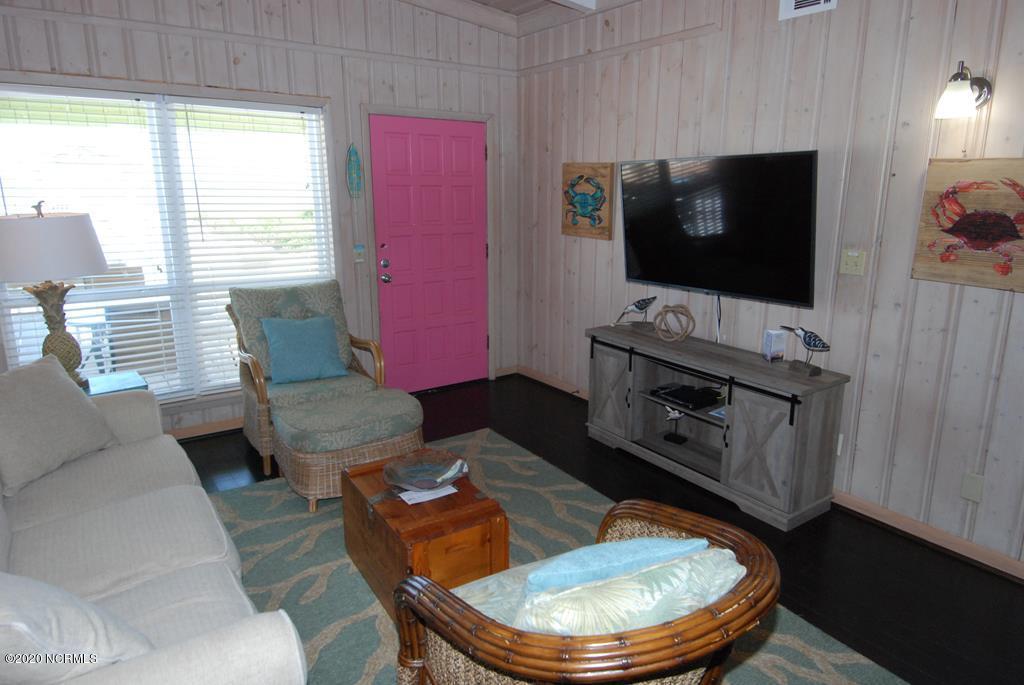 227 West First Street Ocean Isle Beach, NC 28469 - Photo 7 of 14 living