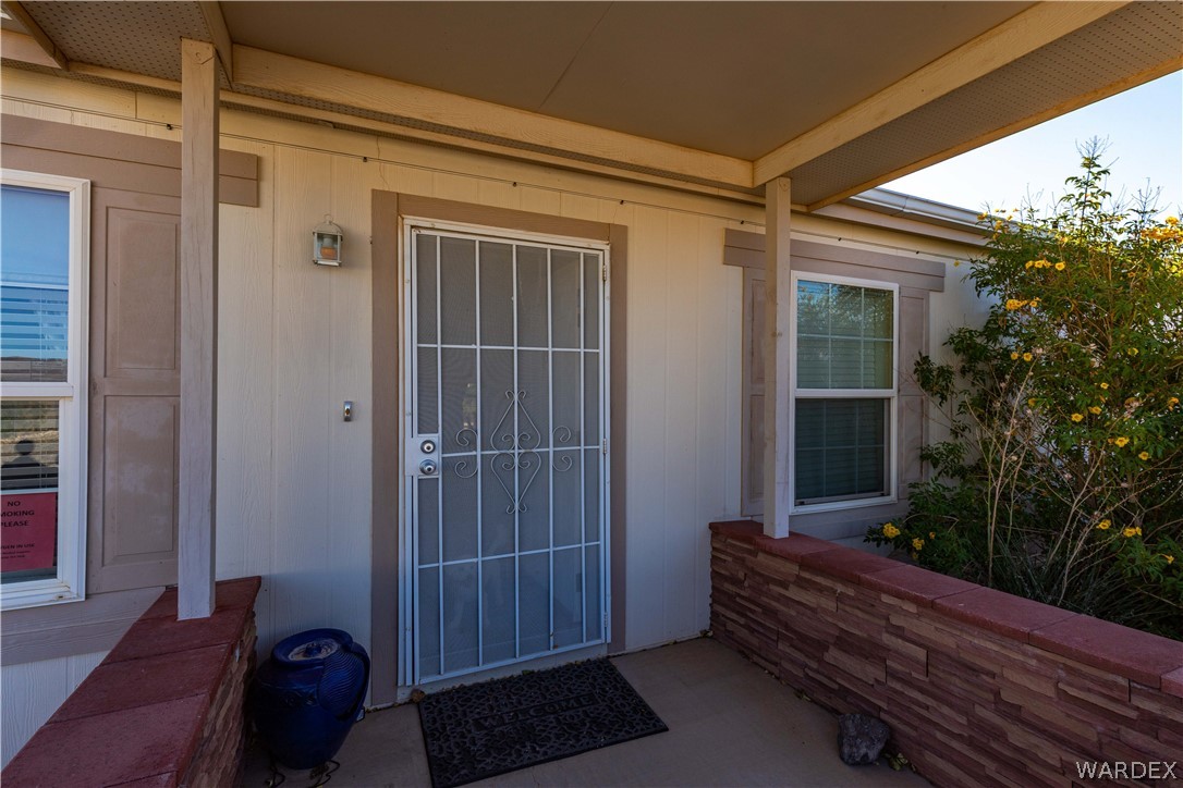 4102 Cibola Road Golden Valley, AZ 86413 - Photo 5 of 71