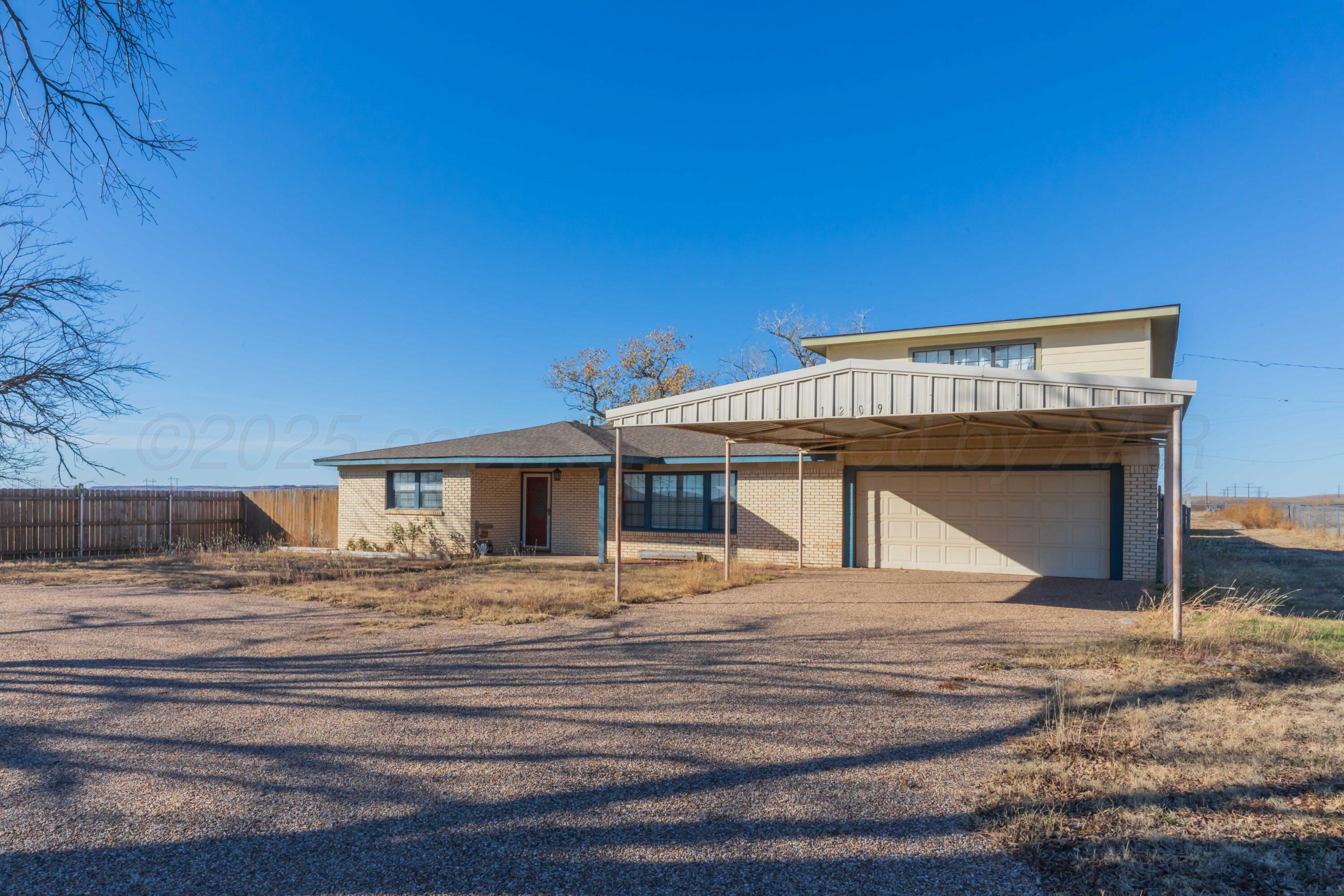 1209 South Main Street Shamrock, TX 79079 - Photo 2 of 45 FRONT VIEW 1