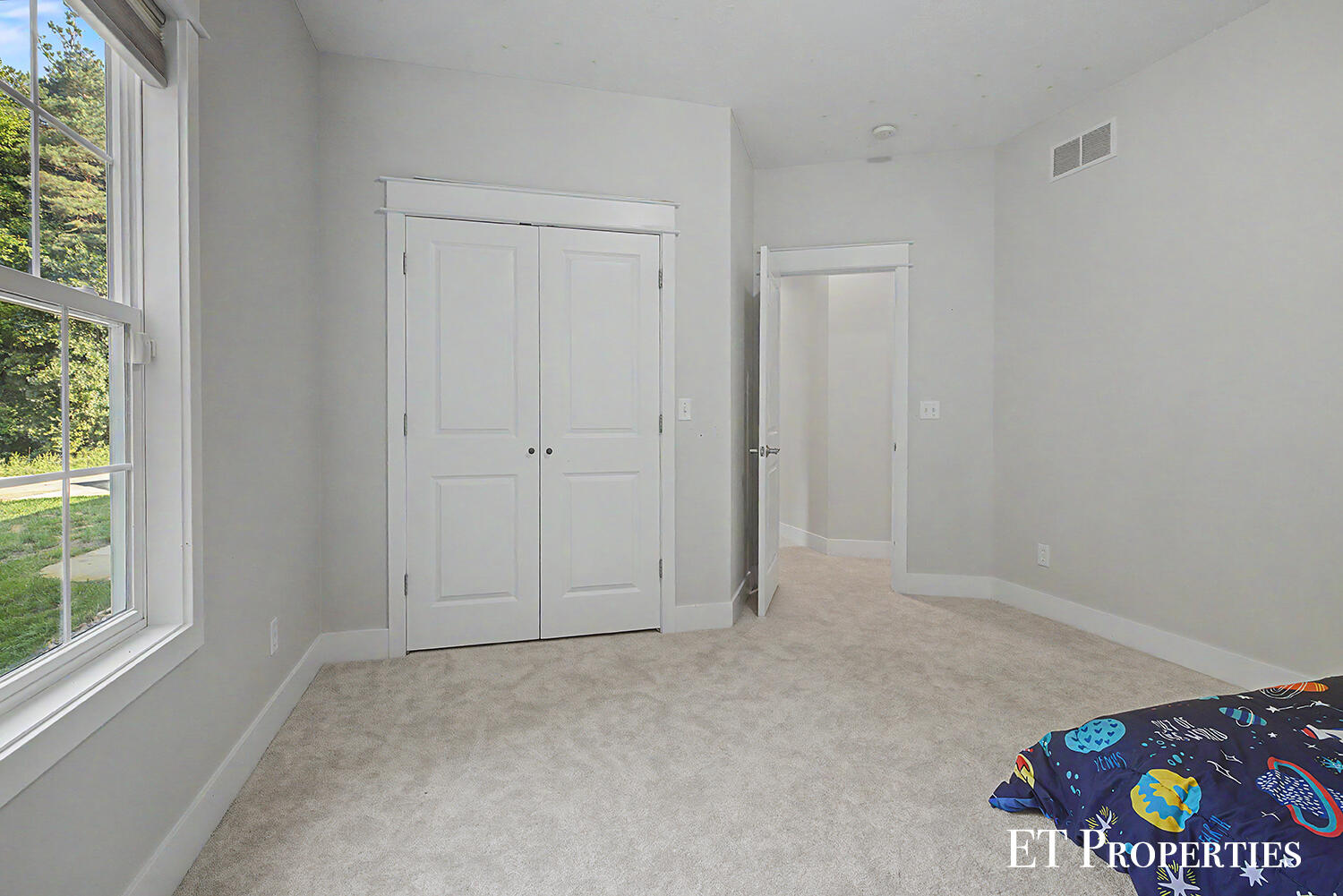 7801 Cascade Road Southeast Grand Rapids, MI 49546 - Photo 21 of 40 217A0816