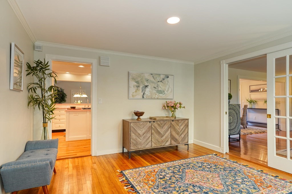 3 Paul Revere Road Lexington, MA 02421 - Photo 3 of 39 Gallery Image 3