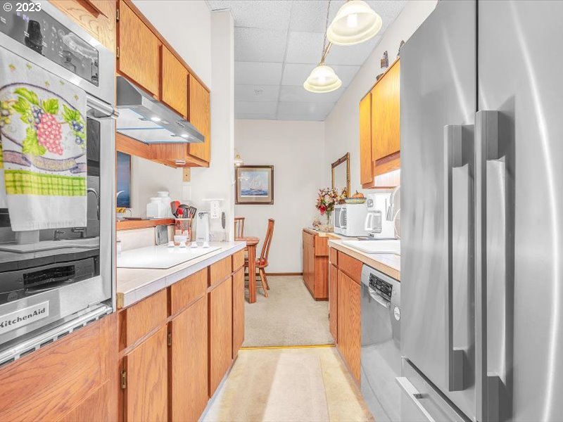 13775 Southwest Scholls Ferry Road, Unit 107 Beaverton, OR 97008 - Photo 12 of 35 Gallery Image 12