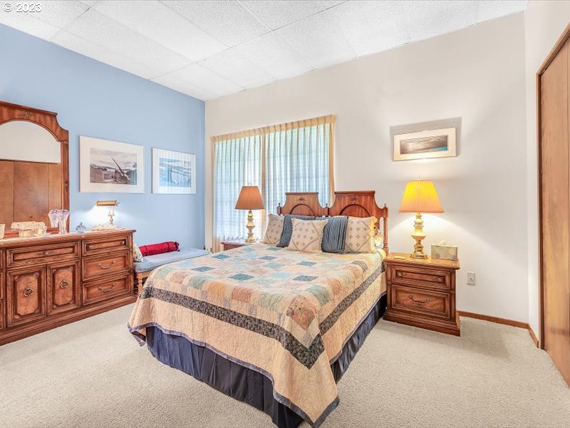 13775 Southwest Scholls Ferry Road, Unit 107 Beaverton, OR 97008 - Photo 17 of 35 Gallery Image 17