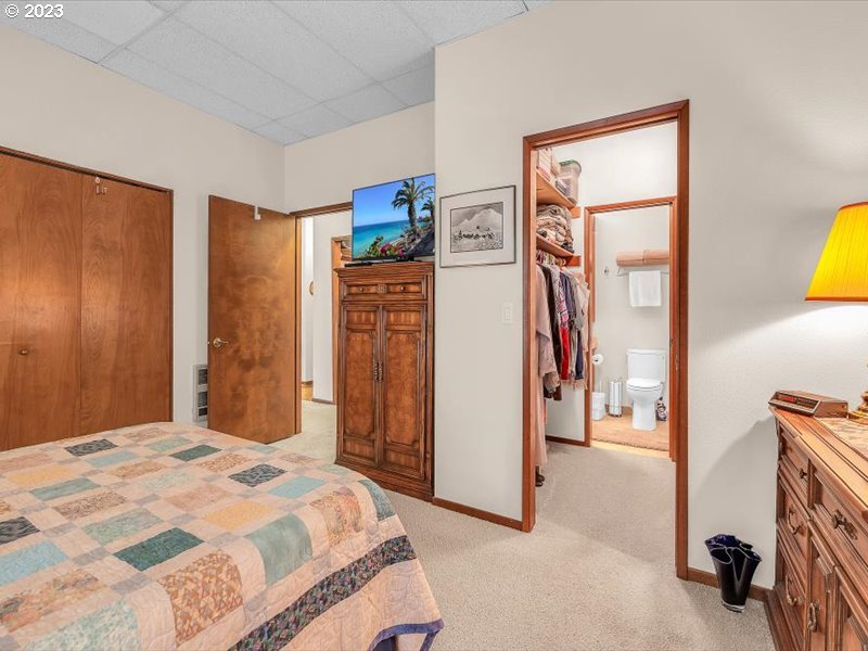 13775 Southwest Scholls Ferry Road, Unit 107 Beaverton, OR 97008 - Photo 19 of 35 Gallery Image 19