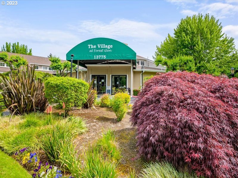 13775 Southwest Scholls Ferry Road, Unit 107 Beaverton, OR 97008 - Photo 2 of 35 Gallery Image 2