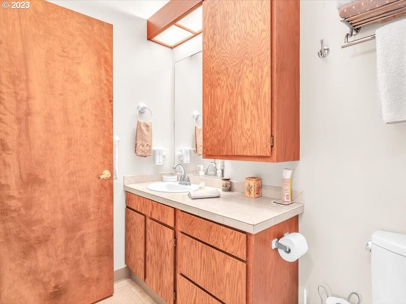13775 Southwest Scholls Ferry Road, Unit 107 Beaverton, OR 97008 - Photo 22 of 35 Gallery Image 22