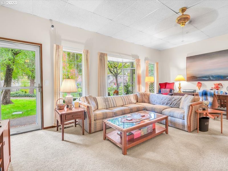 13775 Southwest Scholls Ferry Road, Unit 107 Beaverton, OR 97008 - Photo 6 of 35 Gallery Image 6