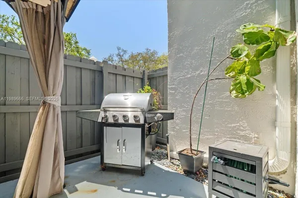 $2,500 | Karanda Village I, Coconut Creek, FL 33063