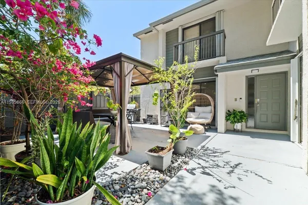 $2,500 | Karanda Village I, Coconut Creek, FL 33063