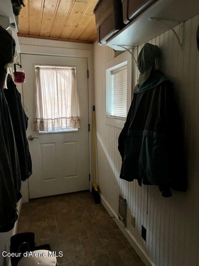 2000 Gold Cup Mountain Road Laclede, ID 83841 - Photo 11 of 21 Mud Room