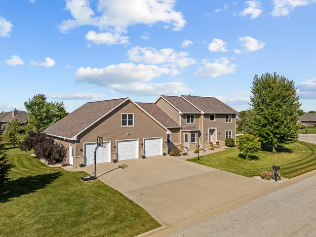 $739,000 | W5071 Cherrywood Court, Sherwood, WI 54169