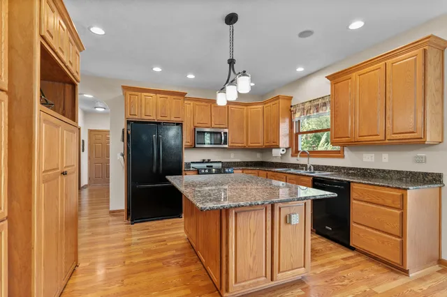 $739,000 | W5071 Cherrywood Court, Sherwood, WI 54169