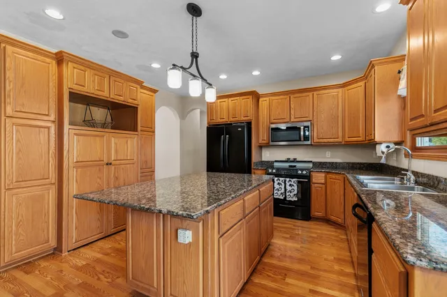 $739,000 | W5071 Cherrywood Court, Sherwood, WI 54169