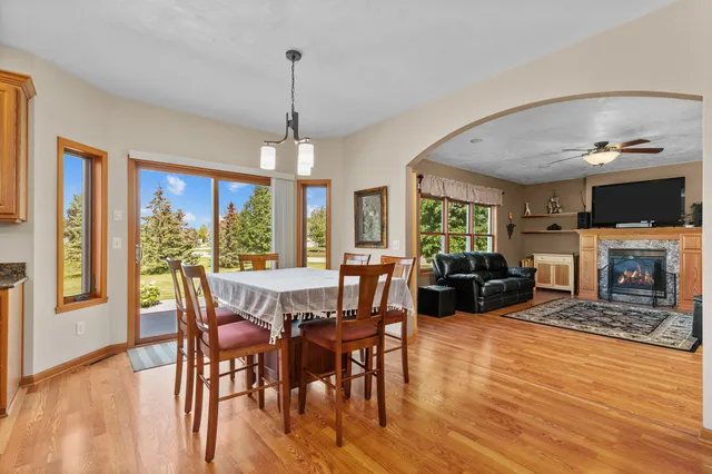 $739,000 | W5071 Cherrywood Court, Sherwood, WI 54169