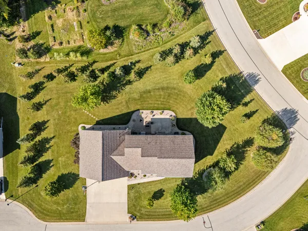 $729,900 | W5071 Cherrywood Court, Sherwood, WI 54169