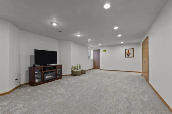 $729,900 | W5071 Cherrywood Court, Sherwood, WI 54169