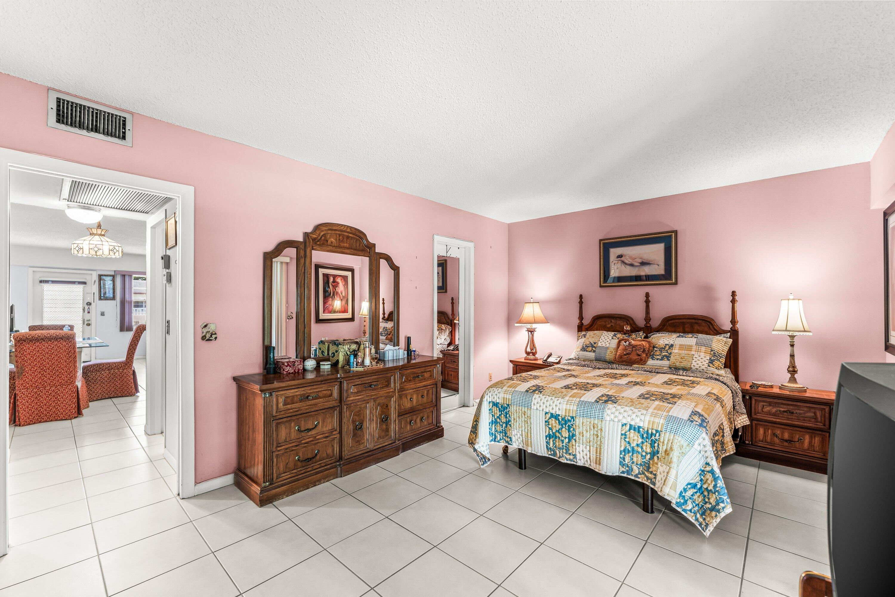 629 Fanshaw O Boca Raton, FL 33434 - Photo 13 of 24 014-629FanshawO-BocaRaton-FL-33434-SMALL