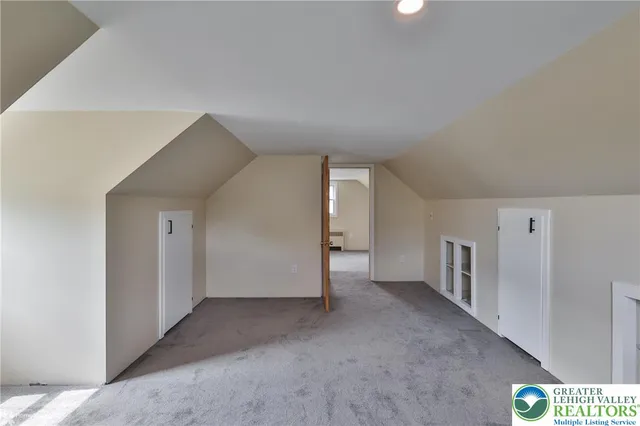 a view of livingroom with hardwood