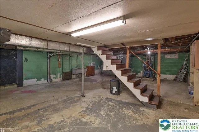 a view of under construction room