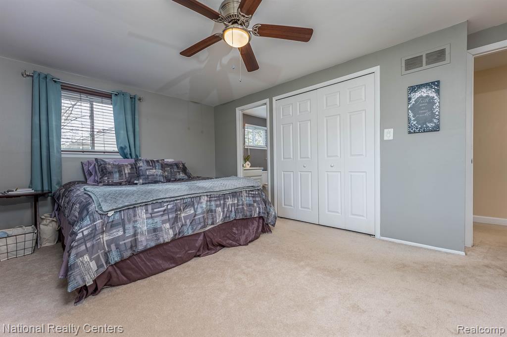 35810 Smithfield Road Farmington, MI 48335 - Photo 24 of 46