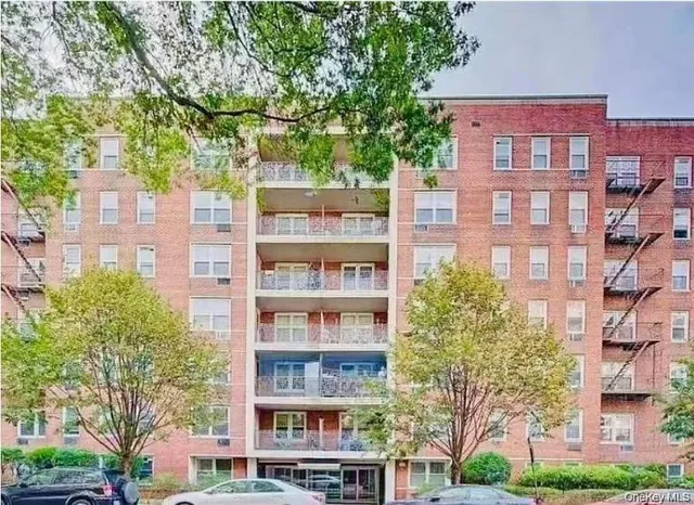 $535,000 | 144-30 Sanford Avenue, Unit 2C | Flushing