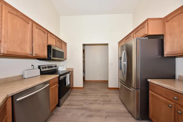 $582,000 | 431 Thurow Drive, Oconomowoc, WI 53066