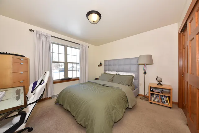 $582,000 | 431 Thurow Drive, Oconomowoc, WI 53066