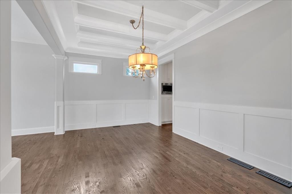 1298 Windsor Parkway Atlanta, GA 30319 - Photo 13 of 60