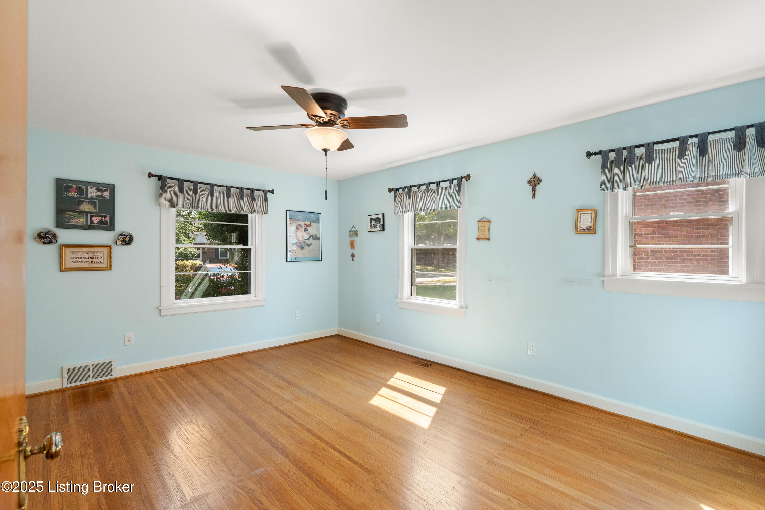 212 Merriman Road Louisville, KY 40207 - Photo 12 of 25 DSC00988