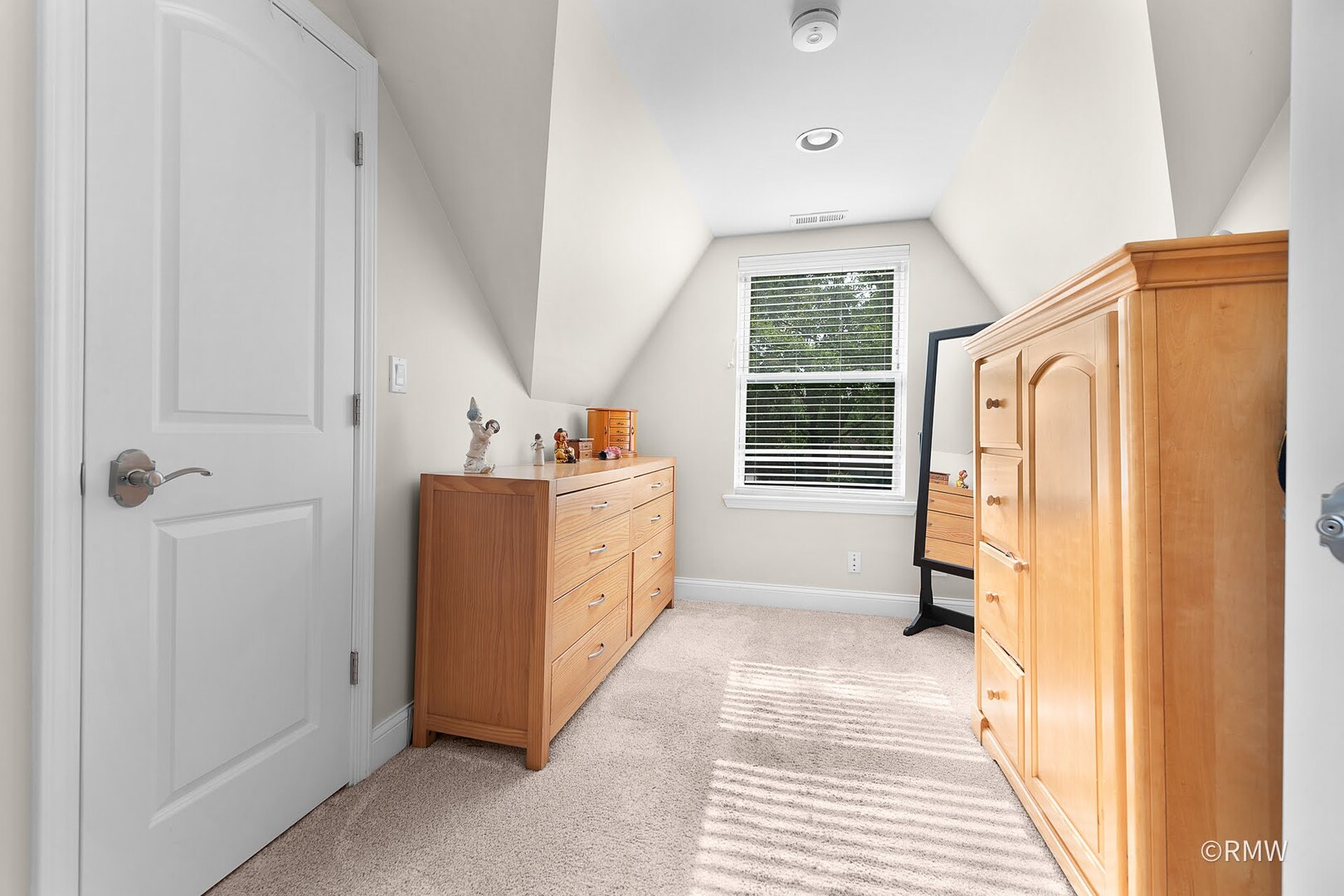 735 Spring Road Elmhurst, IL 60126 - Photo 18 of 34 a view of a hallway with closet and utility room