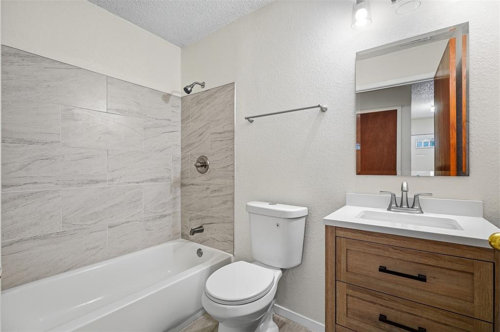 6880 Sandy Beach Road Azle, TX 76020 - Photo 17 of 32 Gallery Image 17