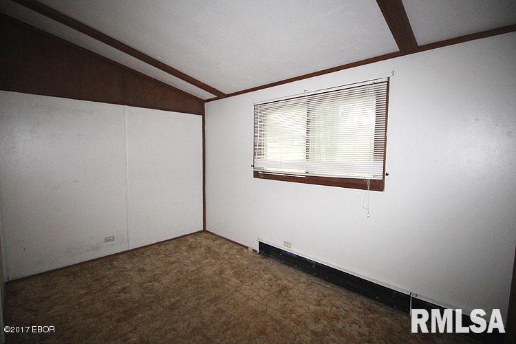 17603 East Fairfield Road Mount Vernon, IL 62864 - Photo 16 of 29 Gallery Image 16
