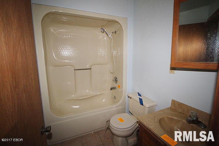 17603 East Fairfield Road Mount Vernon, IL 62864 - Photo 21 of 29 Gallery Image 21